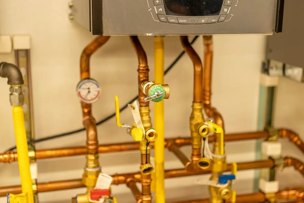 Licensed technician providing Slab Leak Repair for a homeowner in Estelle